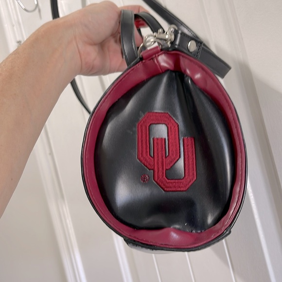 OU Boomer Sooner Megaphone Purse Cheerleader Zipper Pull Oklahoma University - Picture 6 of 12